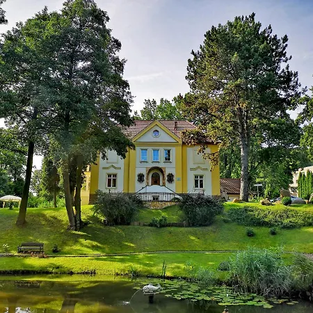 Apartament W Rezydencji Nad Stawem 아파트 *