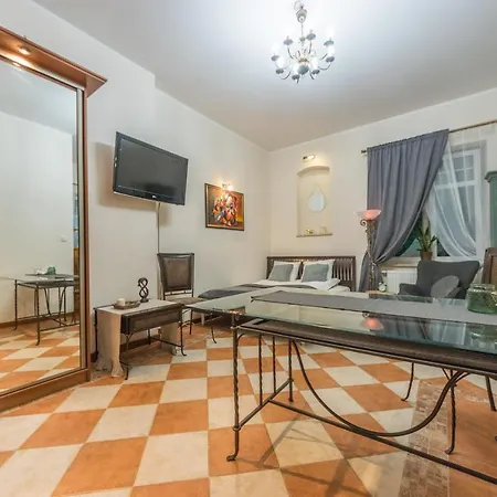 Apartament W Rezydencji Nad Stawem